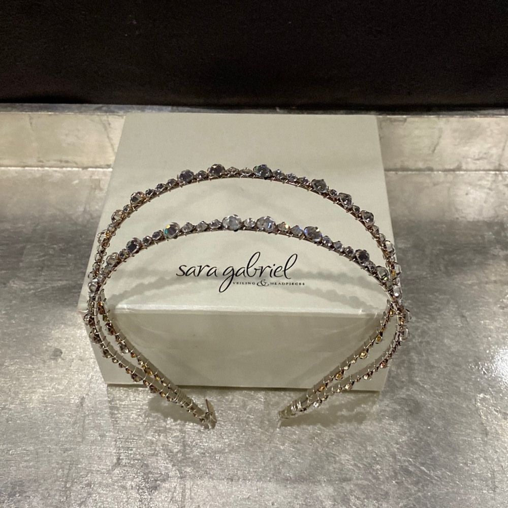 Swarovski Crystal Headpiece!  This headpiece was never worn! Brand New!